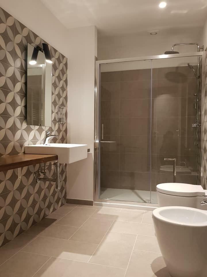 Area 19 Aparthotel Катандзаро Екстериор снимка