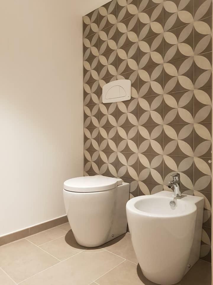 Area 19 Aparthotel Катандзаро Екстериор снимка