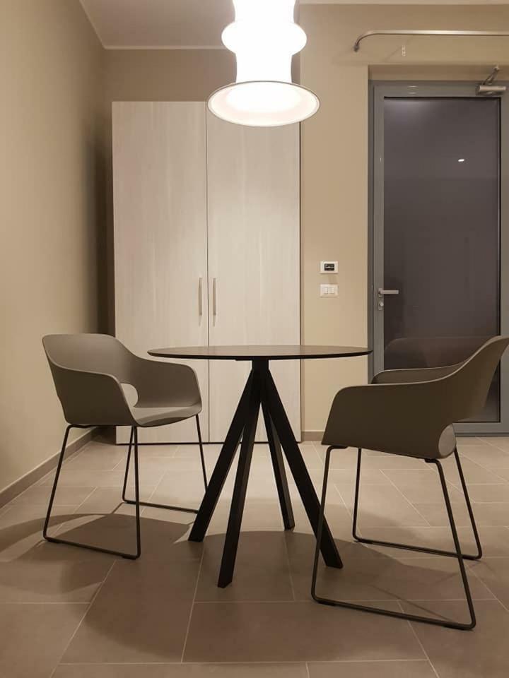 Area 19 Aparthotel Катандзаро Екстериор снимка